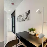Lux 3 Bed 3 Bath High Rise With Gym & Amenities