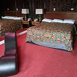 Skylark Motel