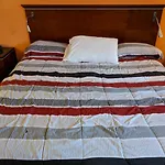 Skylark Motel