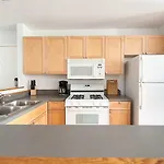 Bi Level 3Br In Lake View By Sonder