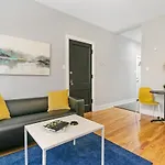 Elegant 1Br Apartment Close To Shops - Belmont C2
