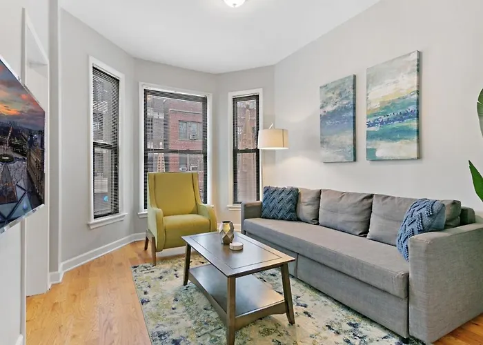 Feel The Vibe 2Br Designer Apartment - Halsted 3D