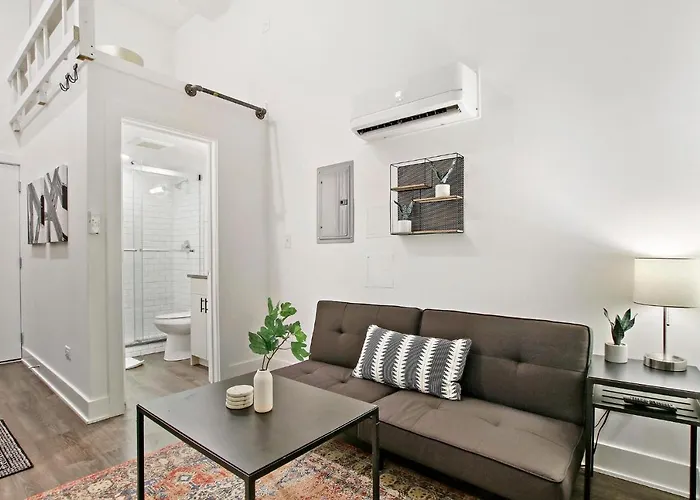 Complete And Minimalist Studio Apt - Wilson 101