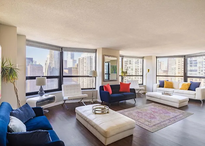 3Br Stunning Spacious Sky Loft Indoor Pool, Parking & Incredible Views