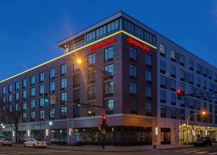 Hampton Inn Chicago North-Loyola Station, Il