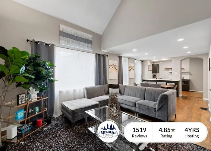 Chicago New 2Br Home W 3 Beds And Highspeed Internet