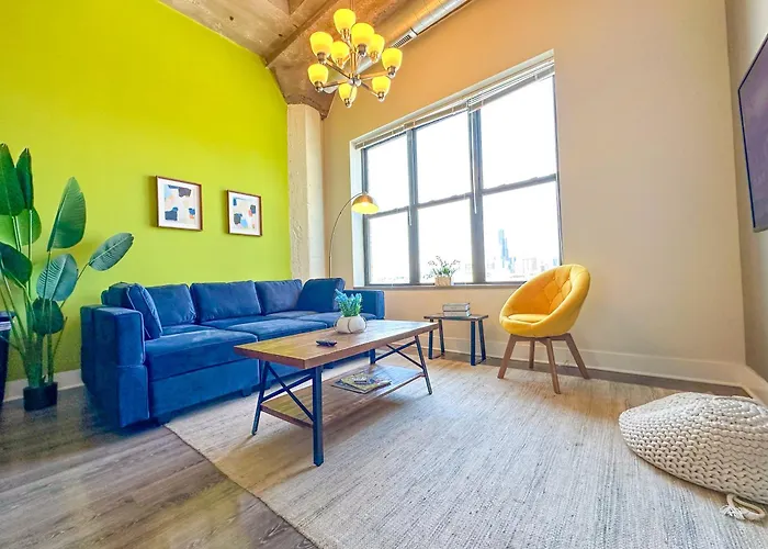 Mccormick 2Br-2Ba Family Unit For Up To 8 Guests With Skyline View, Optional Parking And Gym Access