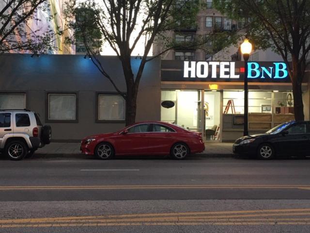 Capsule hotel Bnb-1