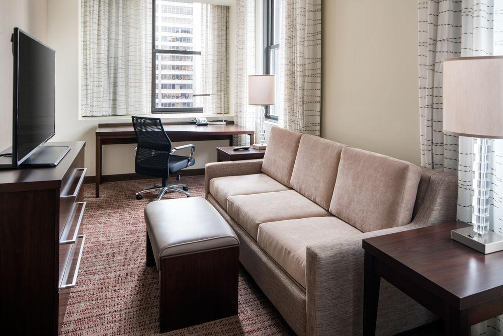 Hotel By Marriott Downtown/loop
