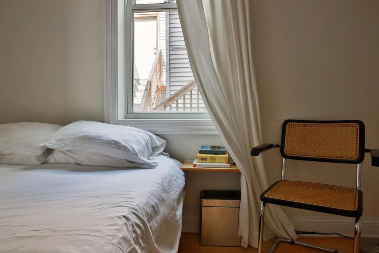 Apartment Frontdesk Updated West Town 2 Bedroom Apt With W&d Chicago