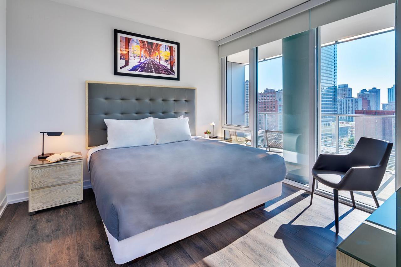 Hotel Level - Old Town Chicago