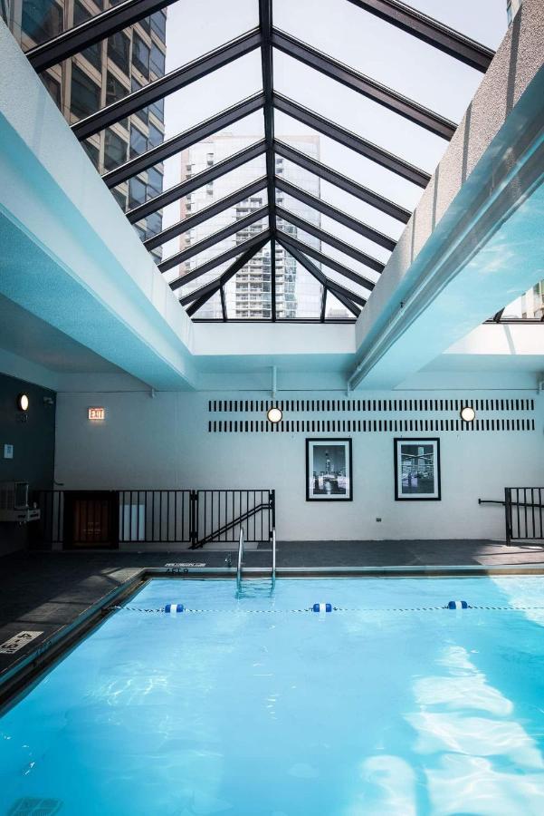 Apartment 3br Stunning Spacious Sky Loft Indoor Pool, Parking & Incredible Views Chicago