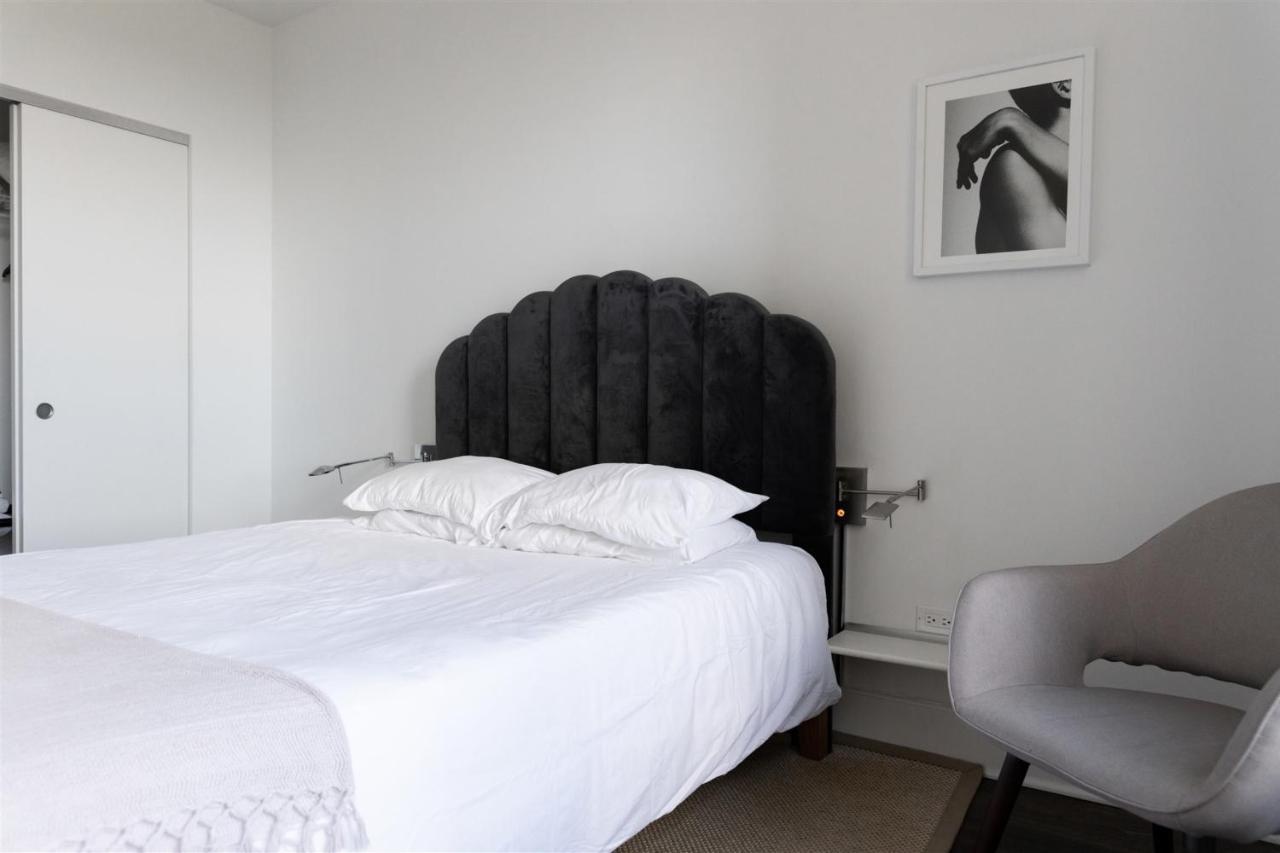 Frontdesk Dashing 1 Bedroom Apt Near The Smart Museum * Chicago
