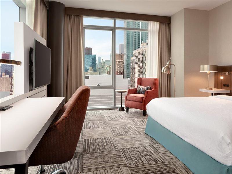 Hilton Garden Downtown South Loop Hotel