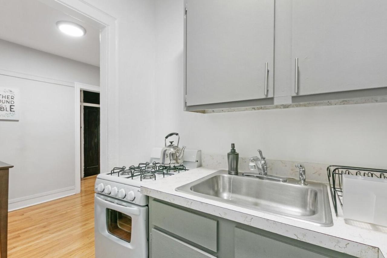1br Modern Lakeview Close To Dining - Oakdale 2s