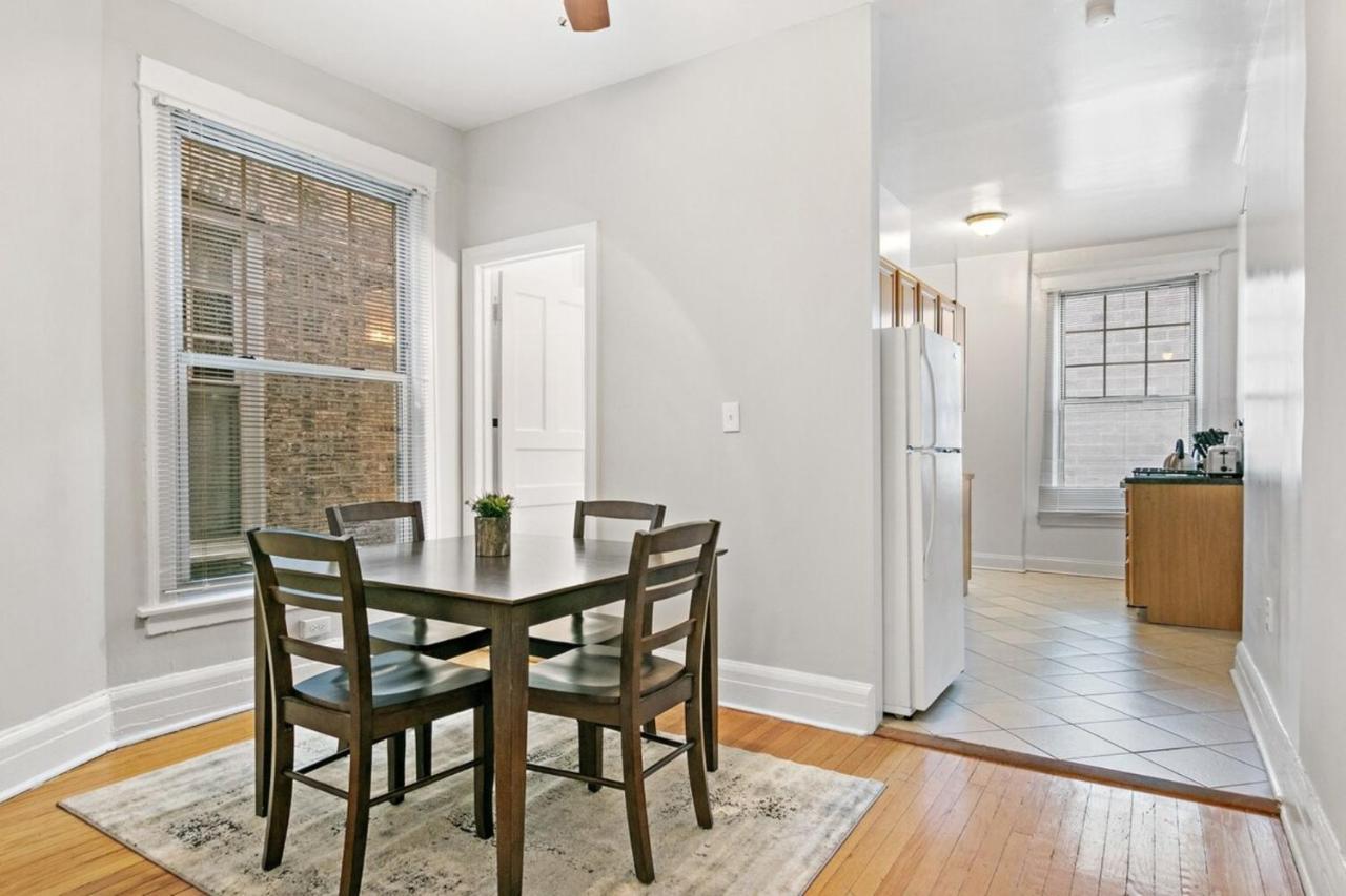 Comfy 2br Near Wrigley Field - Grace 3 Apartment Chicago