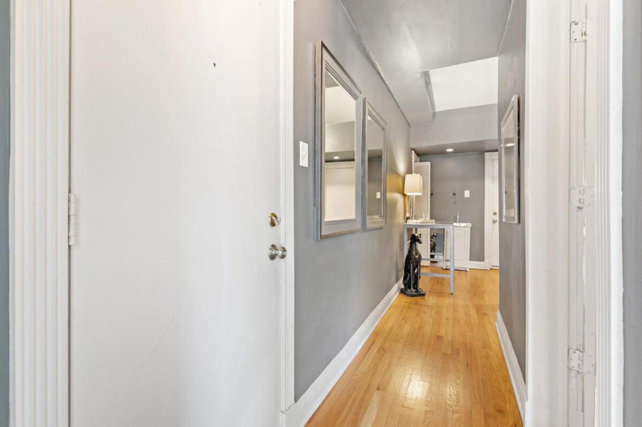 Apartment Feel The Vibe 2br Designer - Halsted 3d Chicago