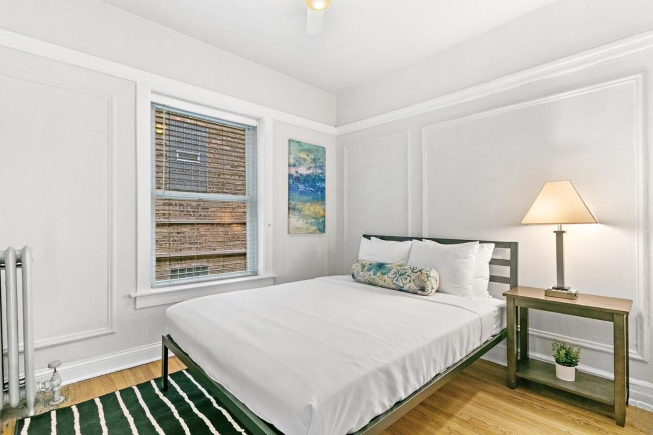 Convenient 2br Apt Close To Shops, Dining, Loyola - Lunt 2s Apartment Chicago