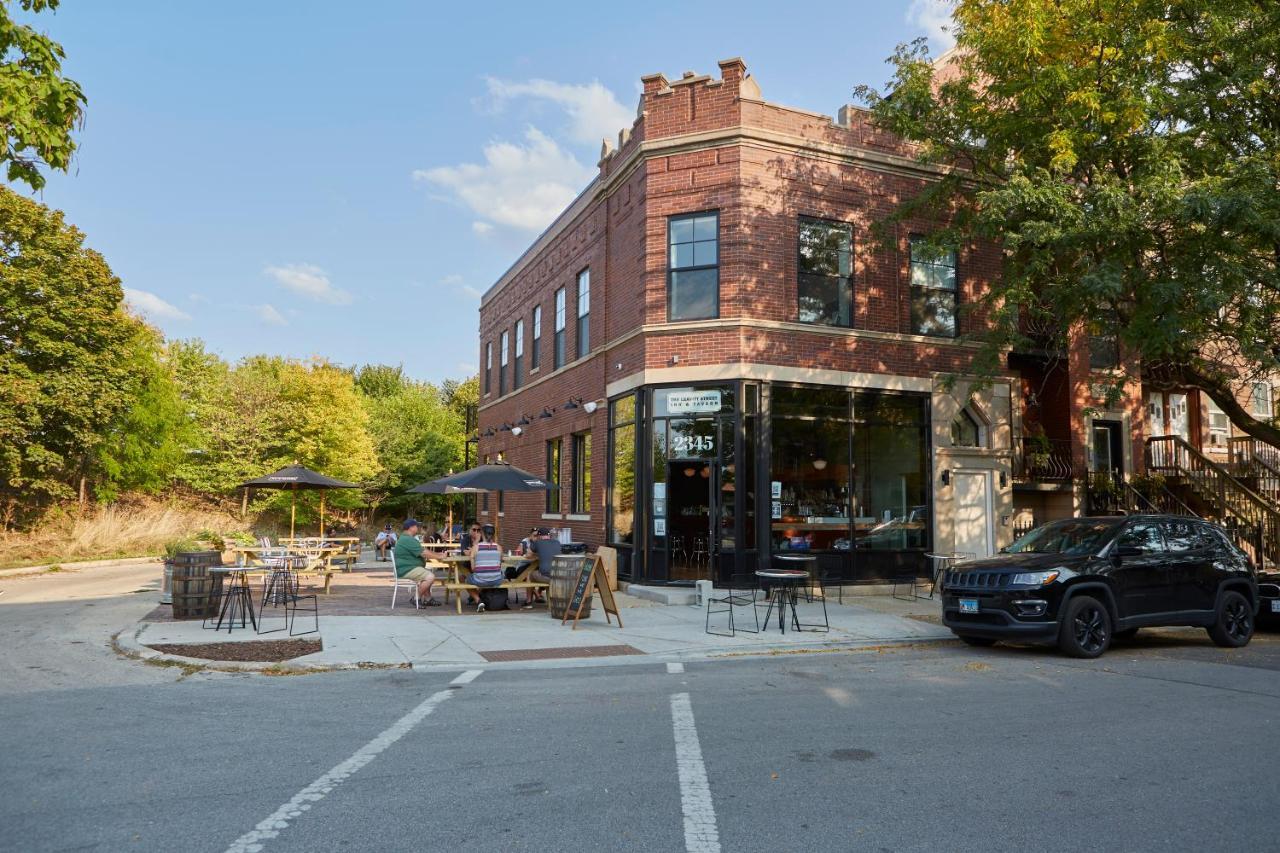 Inn The Leavitt Street & Tavern *
