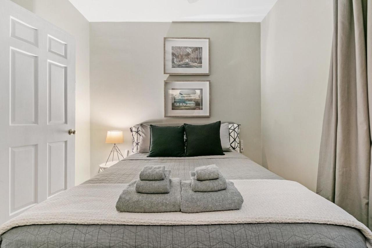Apartment Feel The Vibe 2br Designer - Halsted 3d