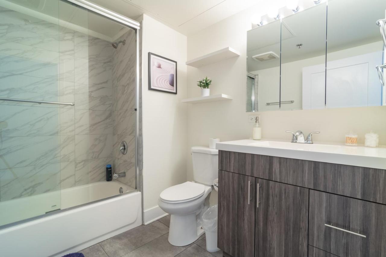 Mccormick Place 2b-2b Family Unit With Optional Parking Sleeps Up To 8 Apartment