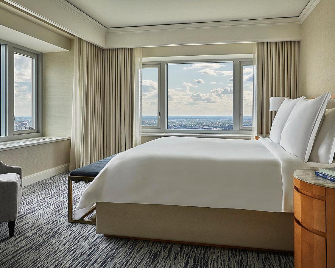 Four Seasons 5* Chicago
