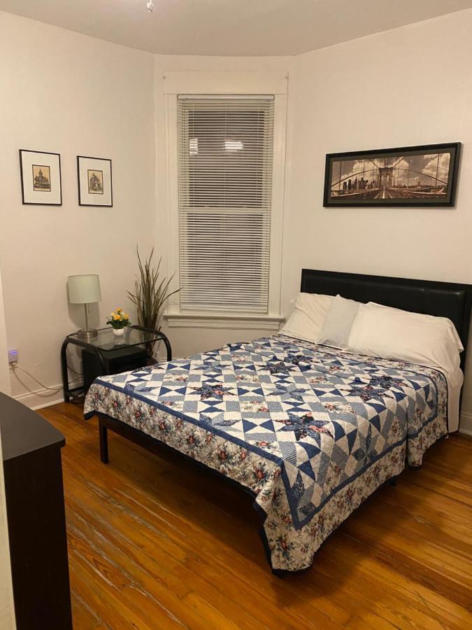Hollywood Llc Guest house
