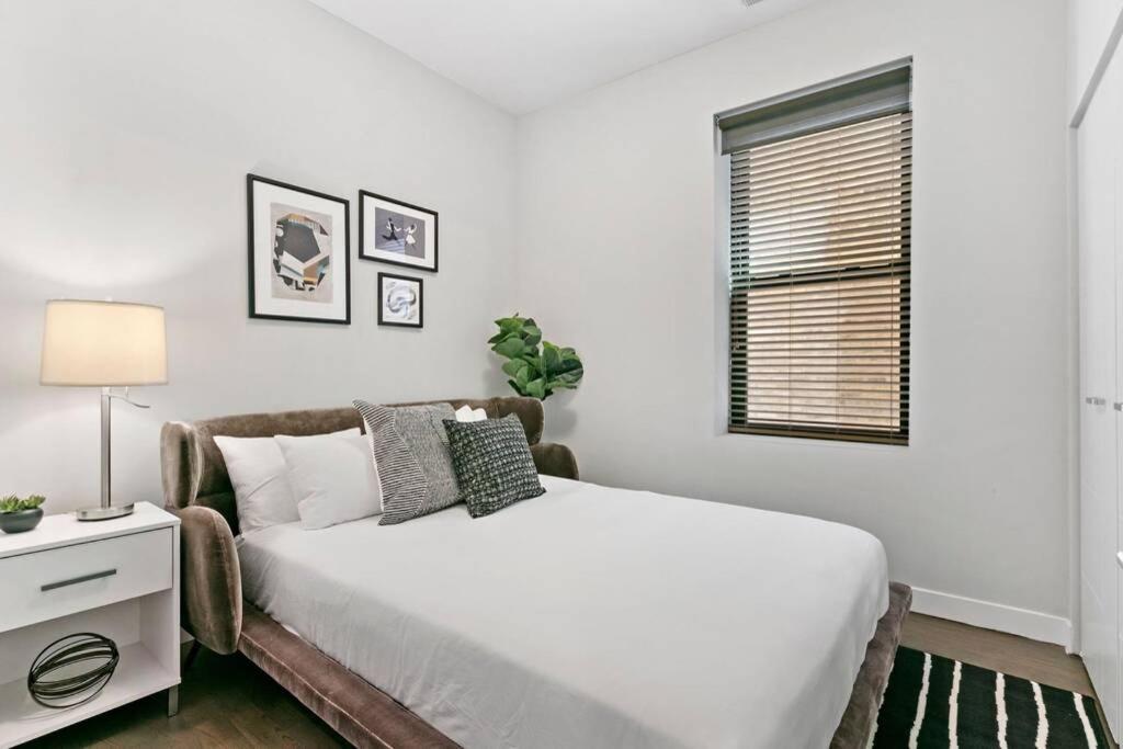 2br Trendy Urban - Division 102w Apartment Chicago