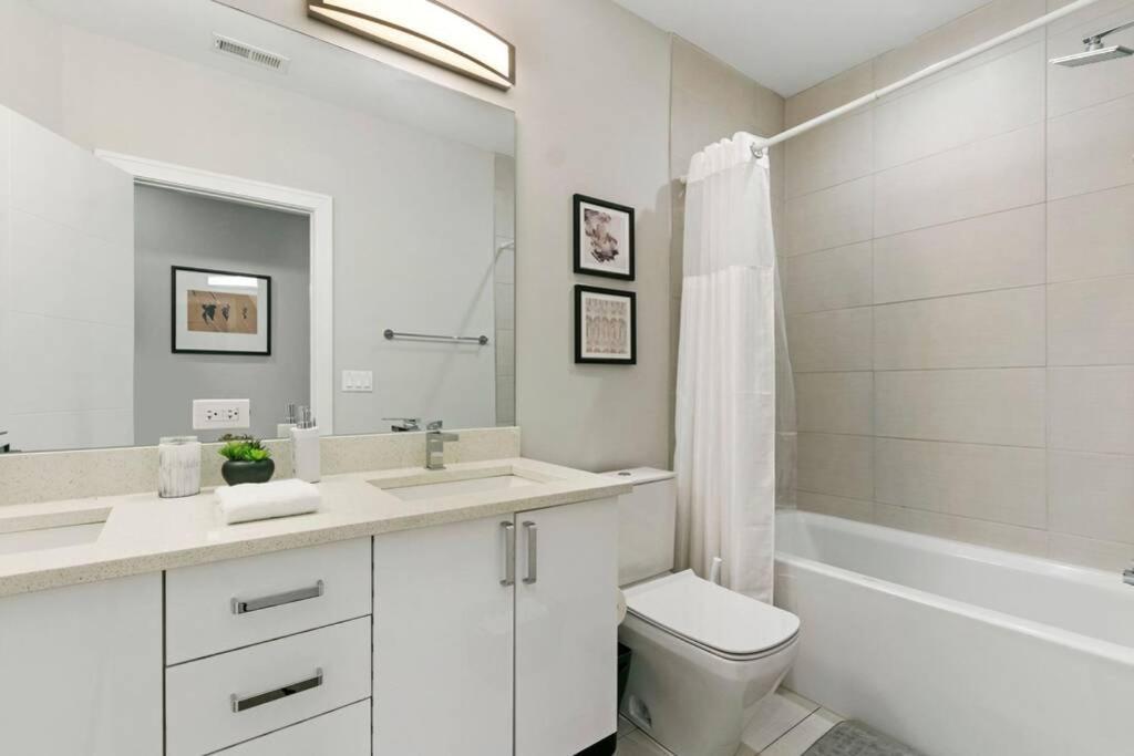 2br Trendy Urban - Division 102w Apartment *