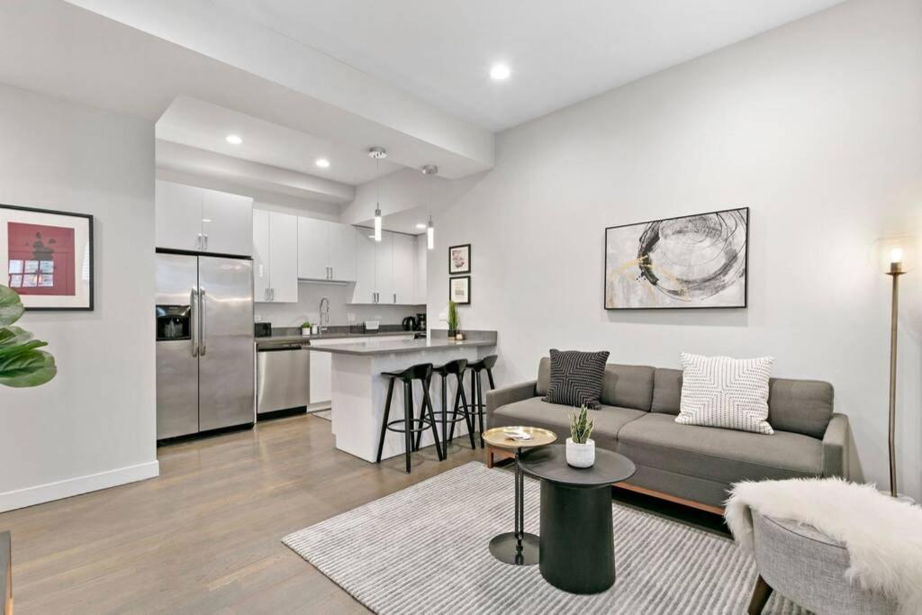 2br Trendy Urban - Division 102w Apartment