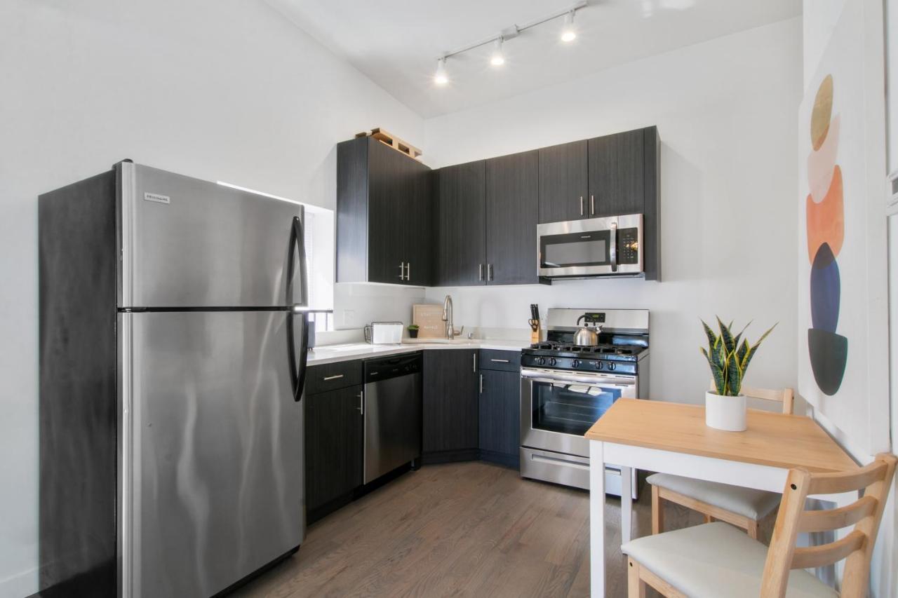 1br In West Loop Close To Pay Parking - Lake 403 Apartment *