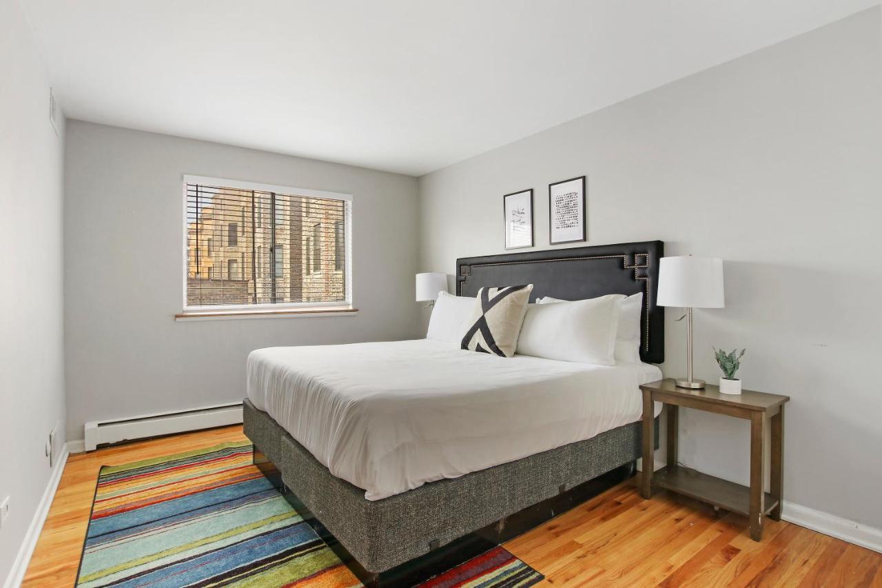 Apartment Inviting 2-bedroom Prime - Oakdale 512 Chicago