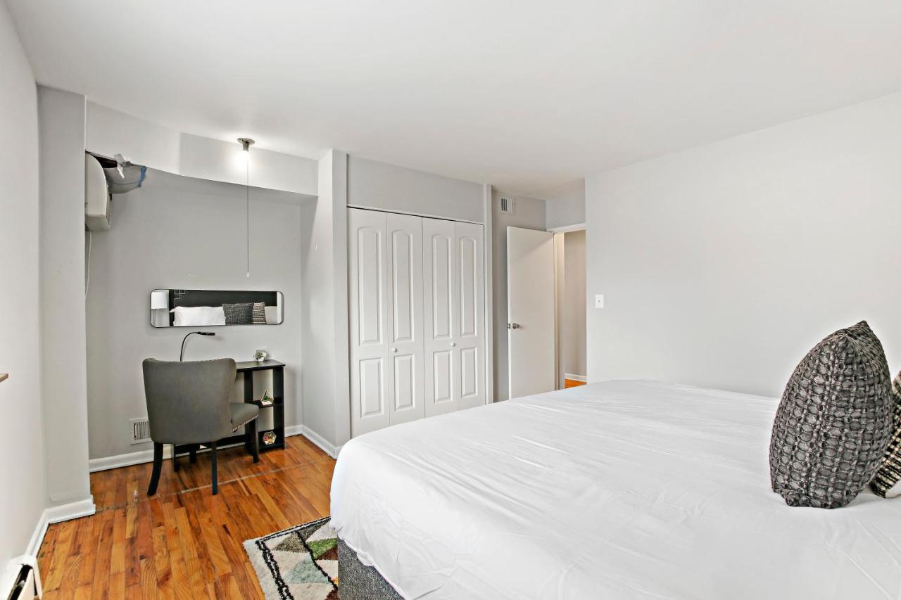Inviting 2-bedroom Prime - Oakdale 512 Apartment Chicago