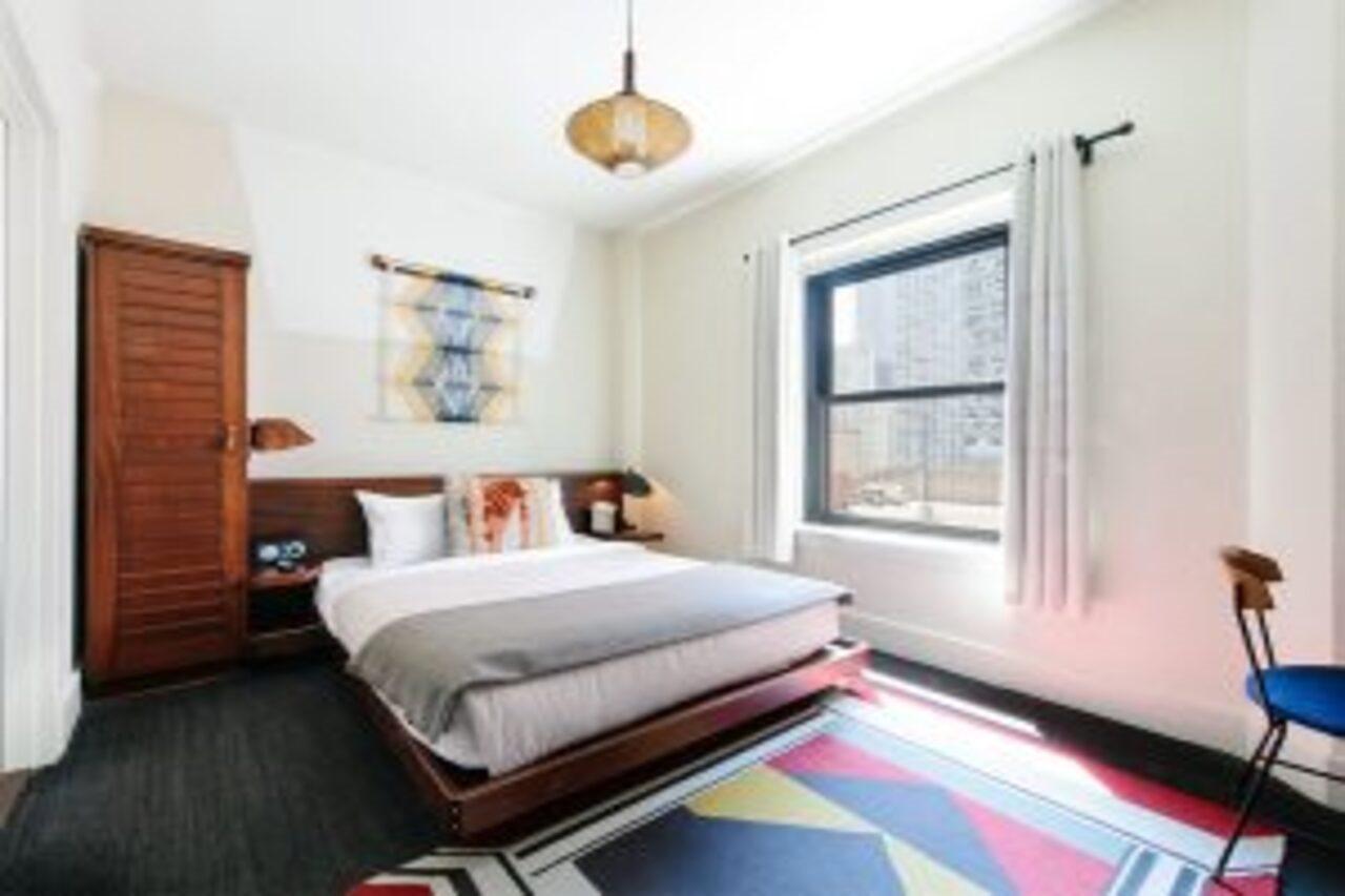 Hotel Freehand 4*
