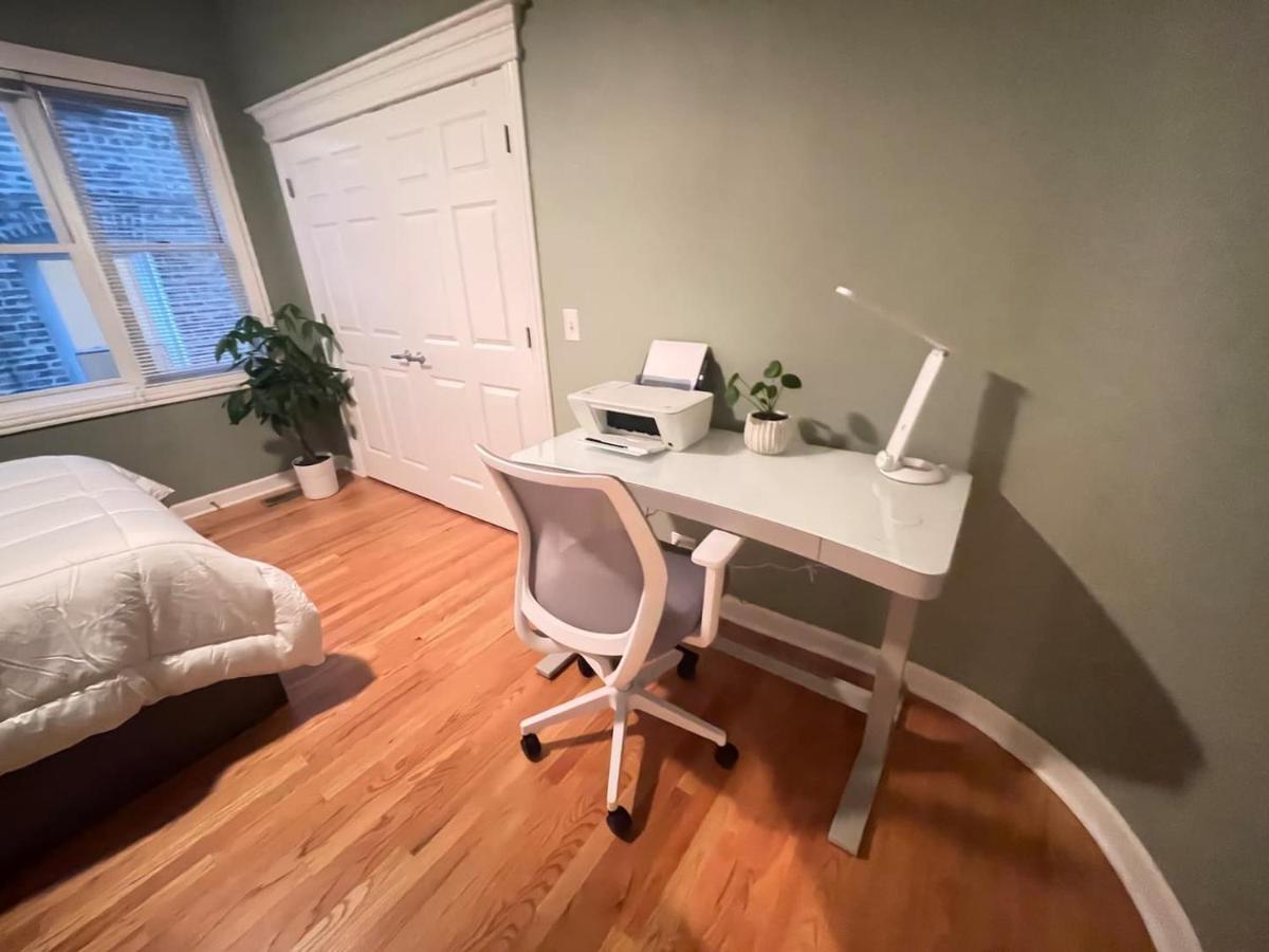 Amazing 3br 3 Ba In *