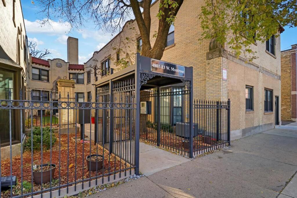 Appealing 1br In Portage Park - Montrose 2s Apartment