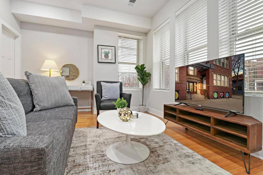 Apartment 1br Deluxe Near Shops & Cafes - Ashland 1f Chicago