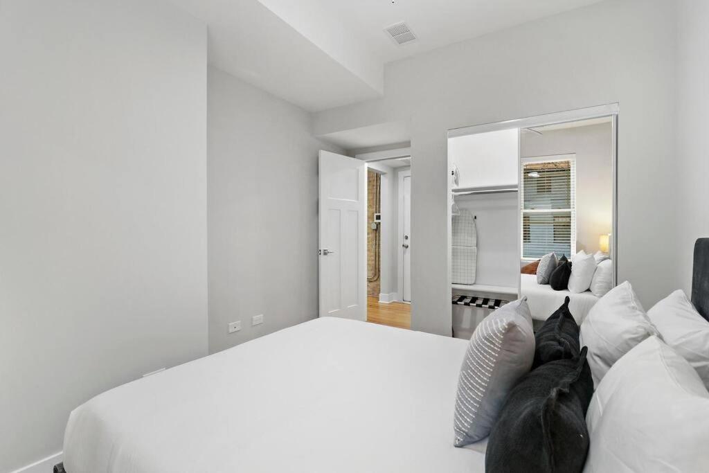 Apartment 1br Deluxe Near Shops & Cafes - Ashland 1f Chicago