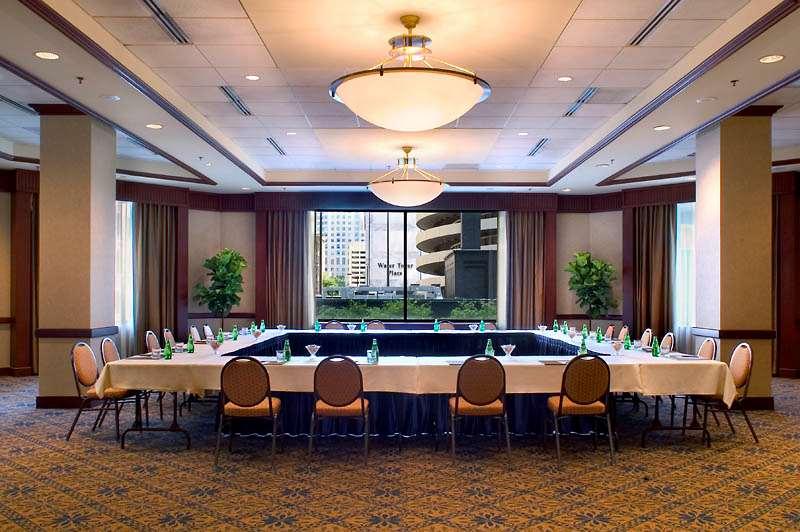 Hilton Magnificent Mile Hotel Chicago