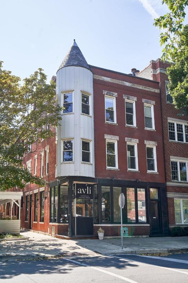 Apartment Frontdesk Bright Open 3 Bedroom Apt In West Depaul