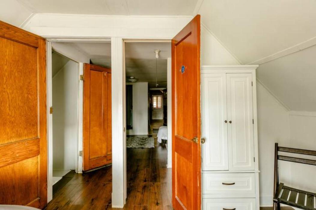 The Avondale Attic Apartment