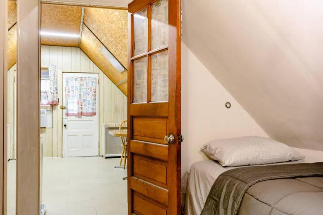 The Avondale Attic Apartment