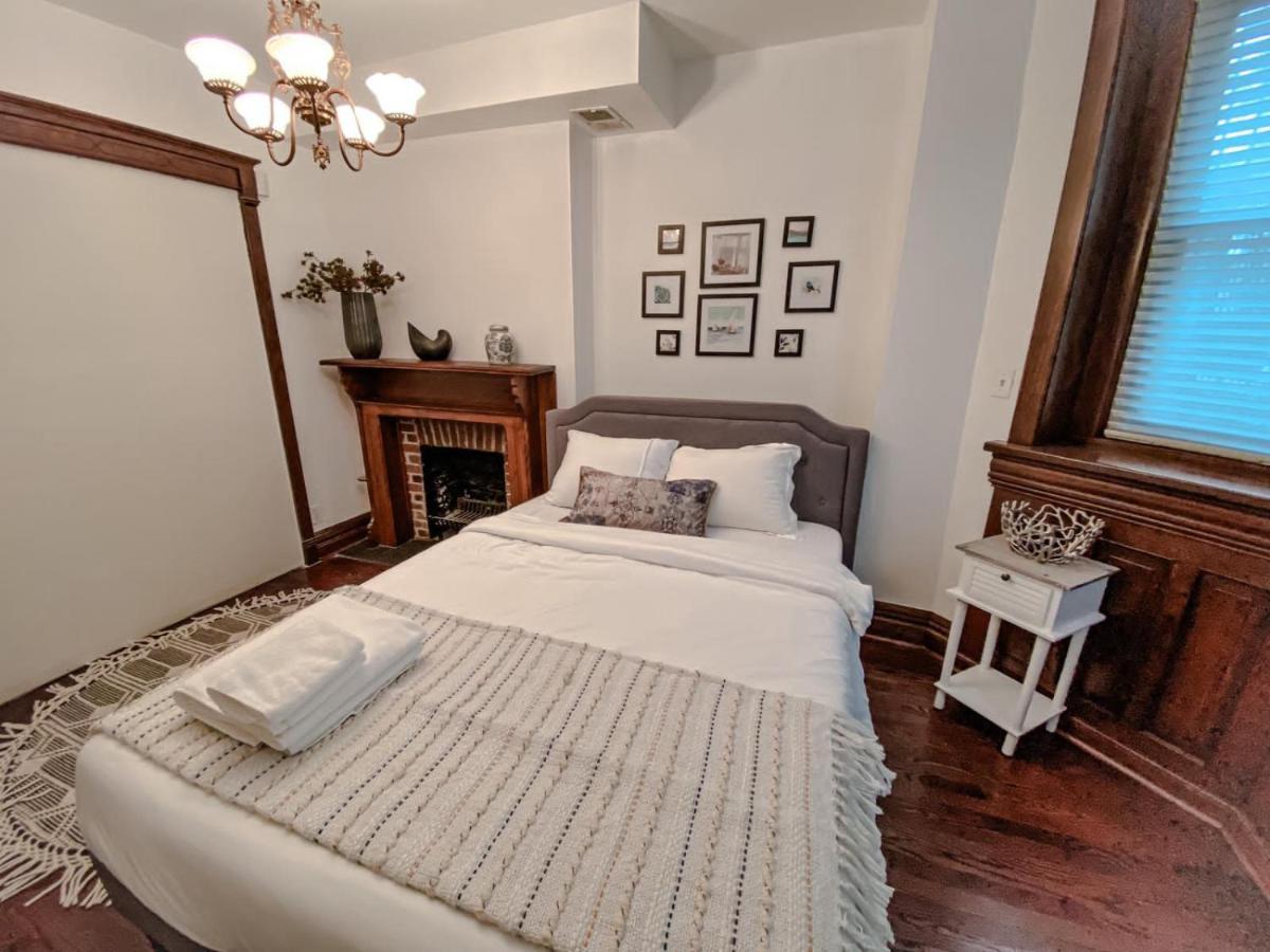 Luxurious Classic Gold Coast For 12 Guests