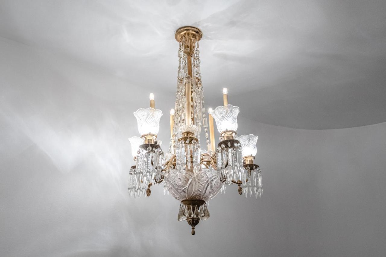 Luxurious Classic Gold Coast For 12 Guests Villa *