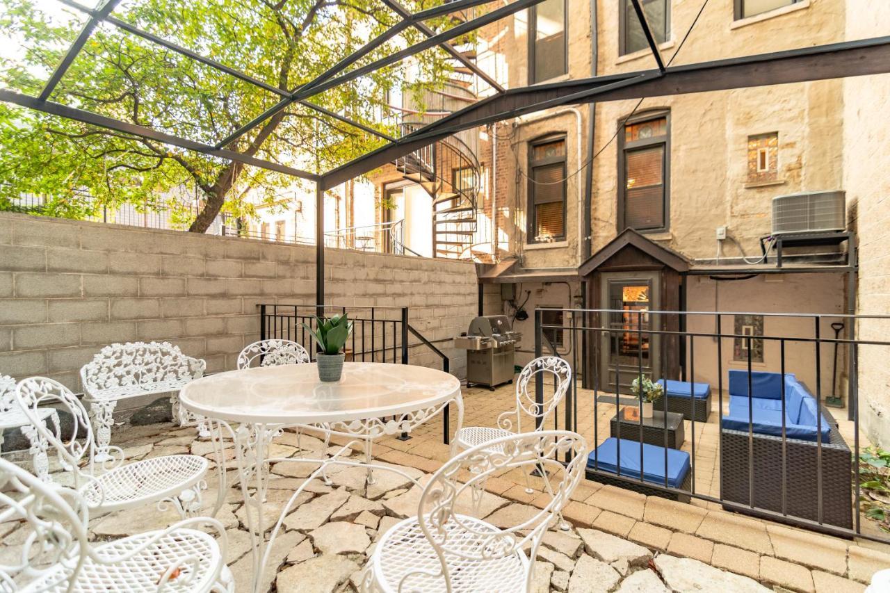 Luxurious Classic Gold Coast For 12 Guests Chicago