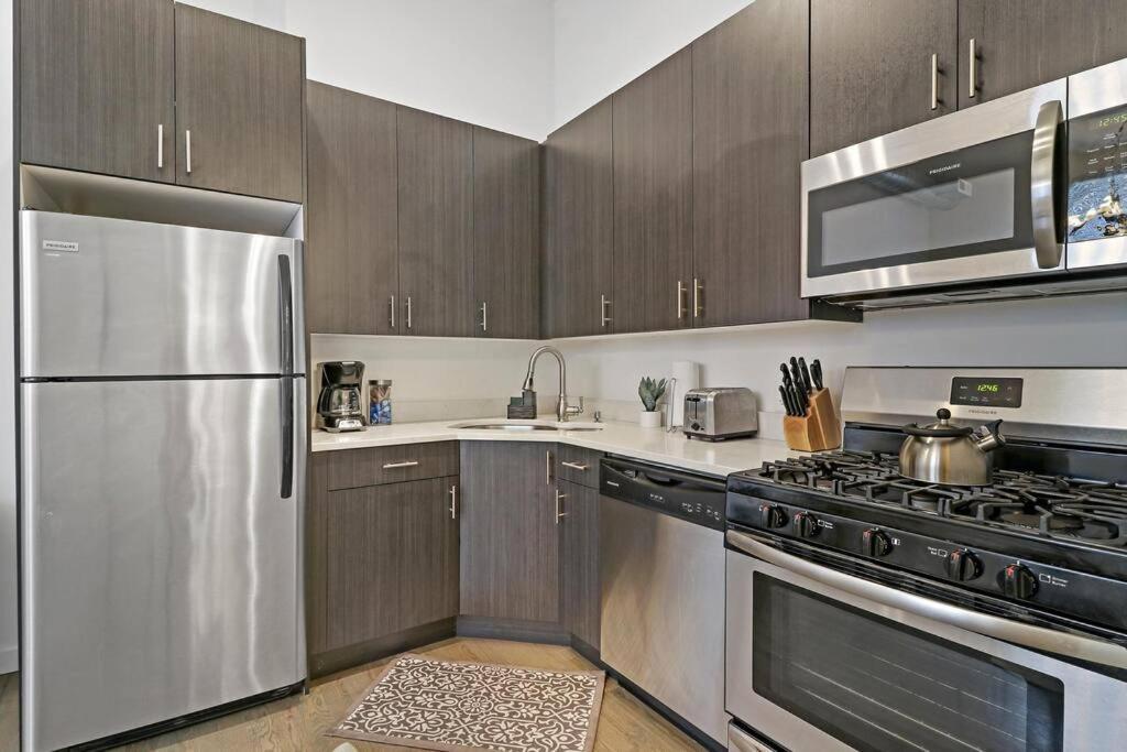 Perfect 1br Apt In The City, Close To Everything - 205 *