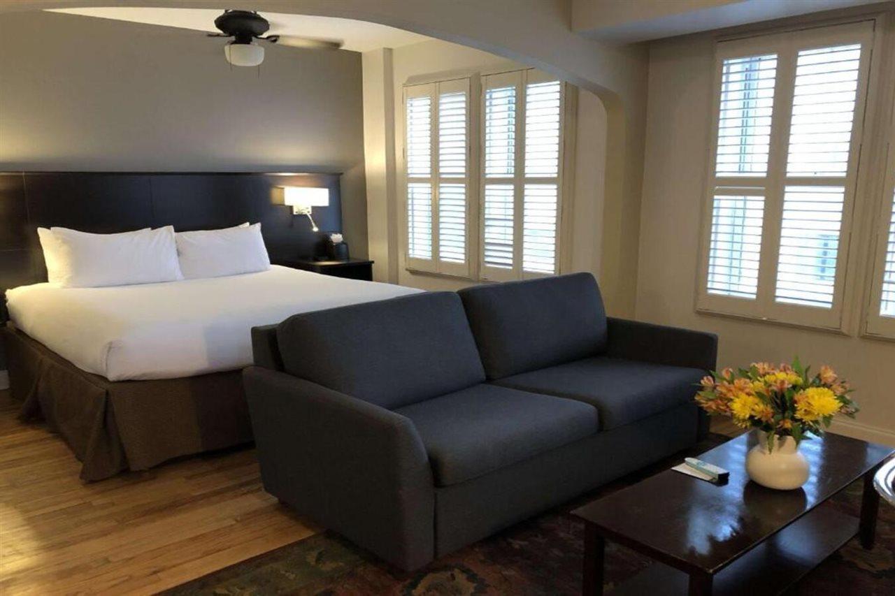 Western Hawthorne Terrace 3* Chicago