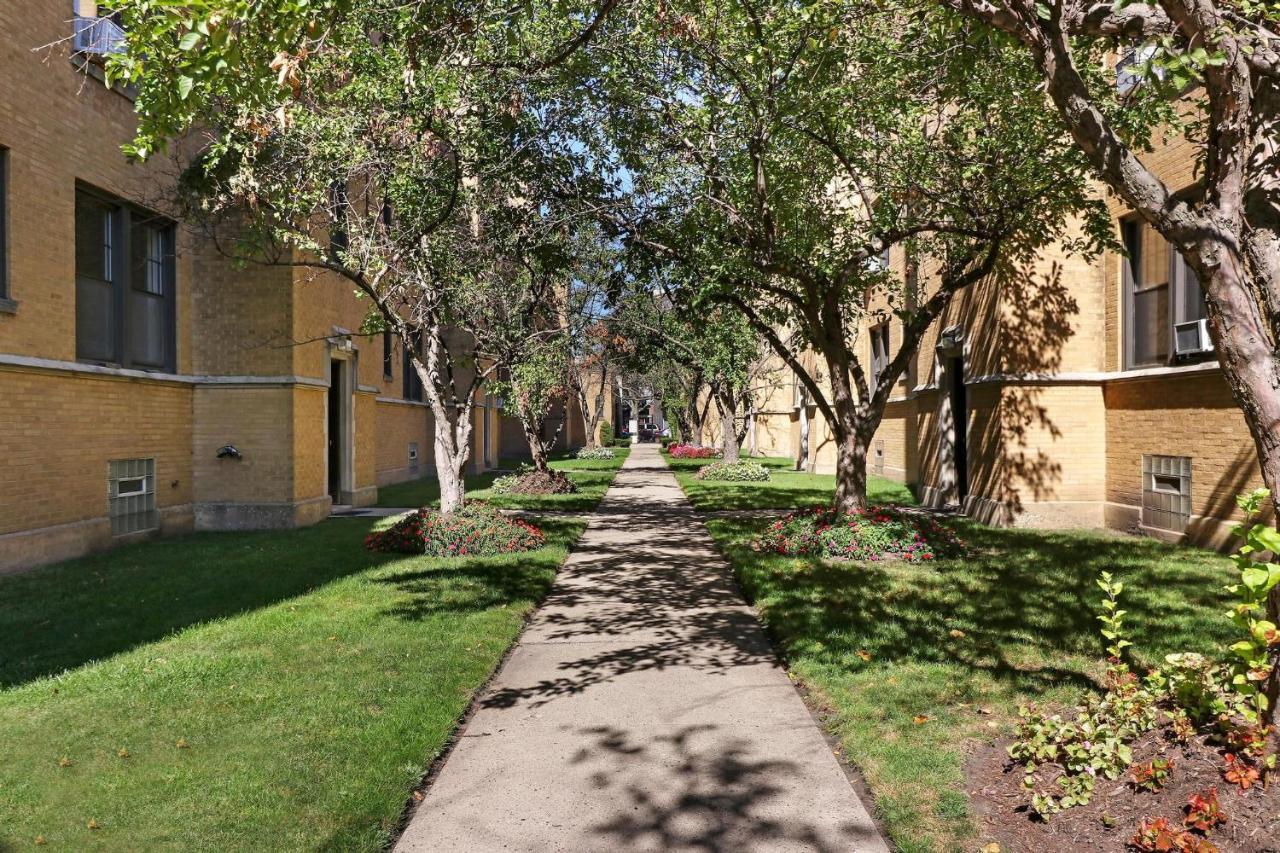 Warm & Cozy 1br In - Belmont J4 *