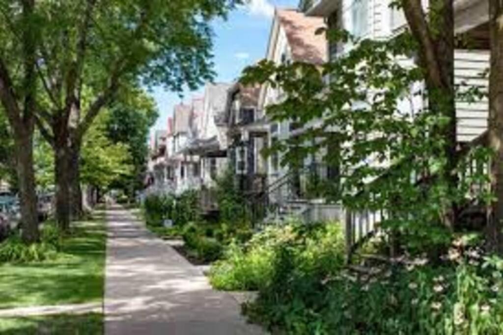 Apartment Lovely Logan Square 2-bedroom In Chicago