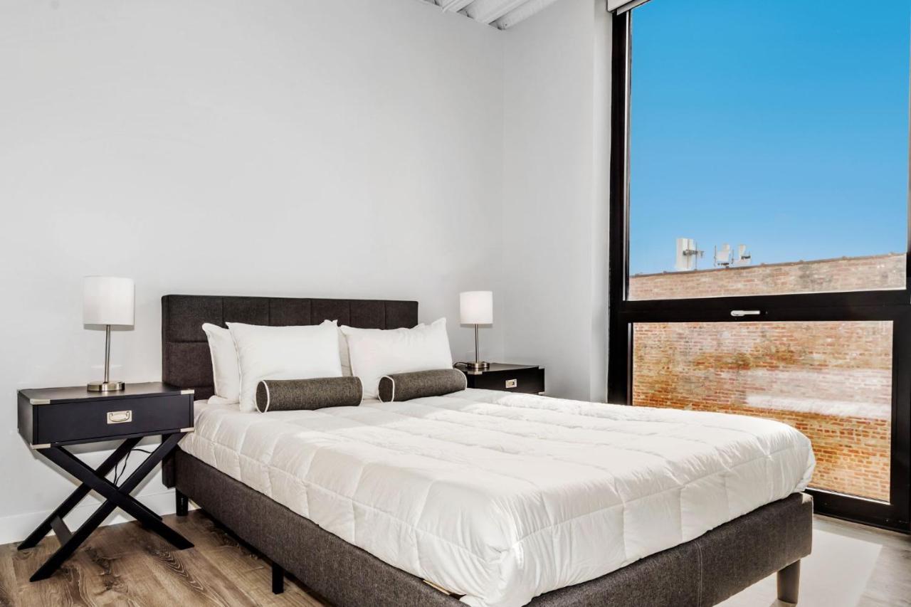 Stylish Modern 1br Right By Loyola University - Staygia Apartment *